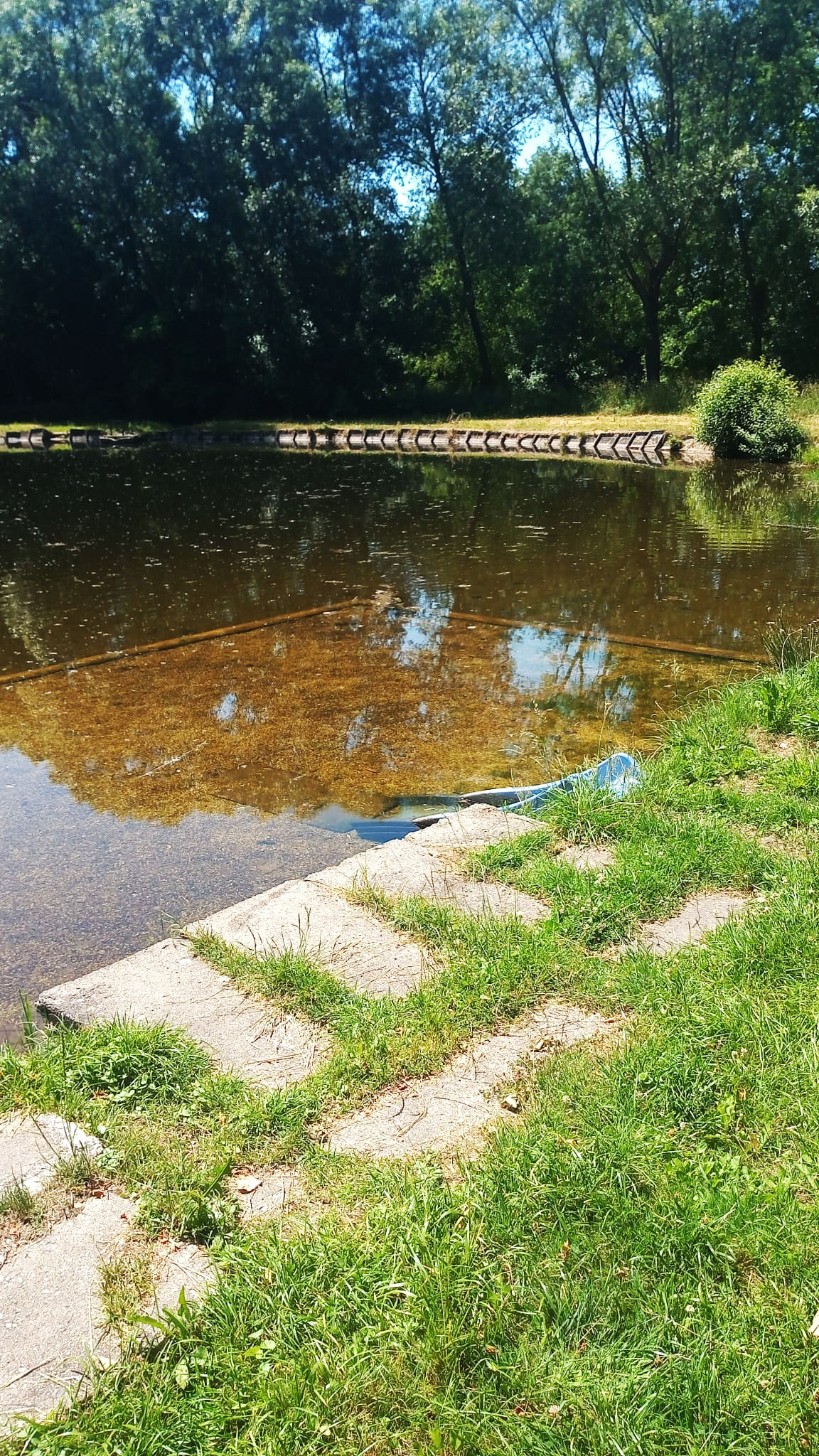 Brouzdaliště 150 m Brouzdaliště 150 m